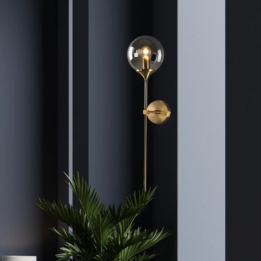 Applique murale métallique dorée avec boule en verre, gris fumé ou transparent