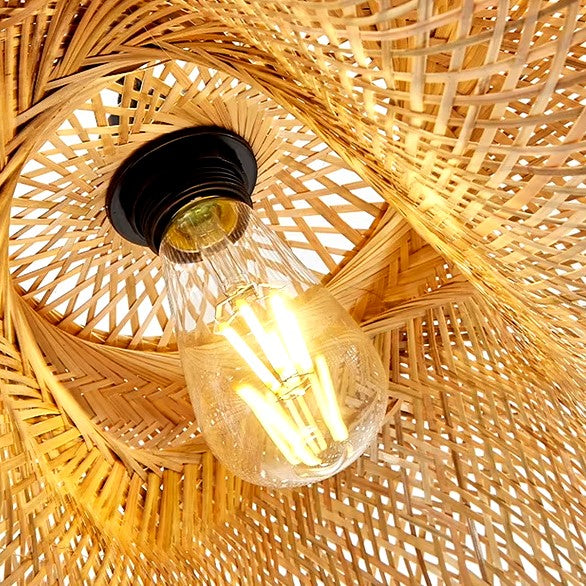 Suspension tressée en bambou naturel au style bohème et scandinave