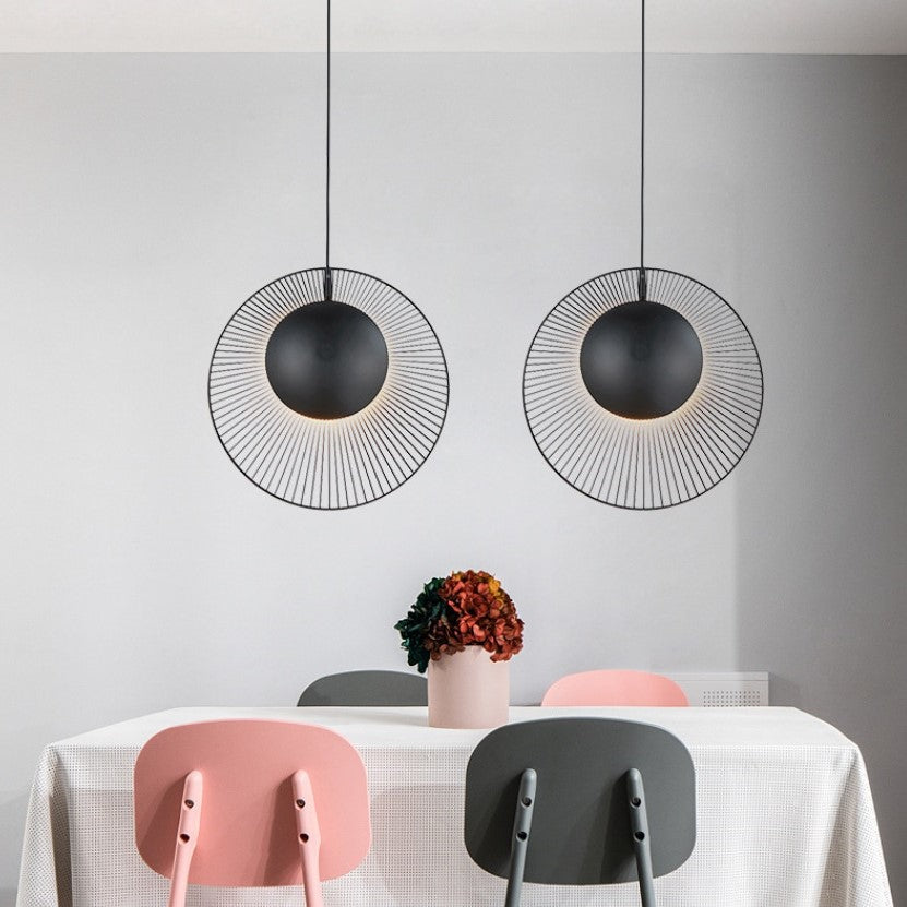 Suspension aérienne, noir métallique