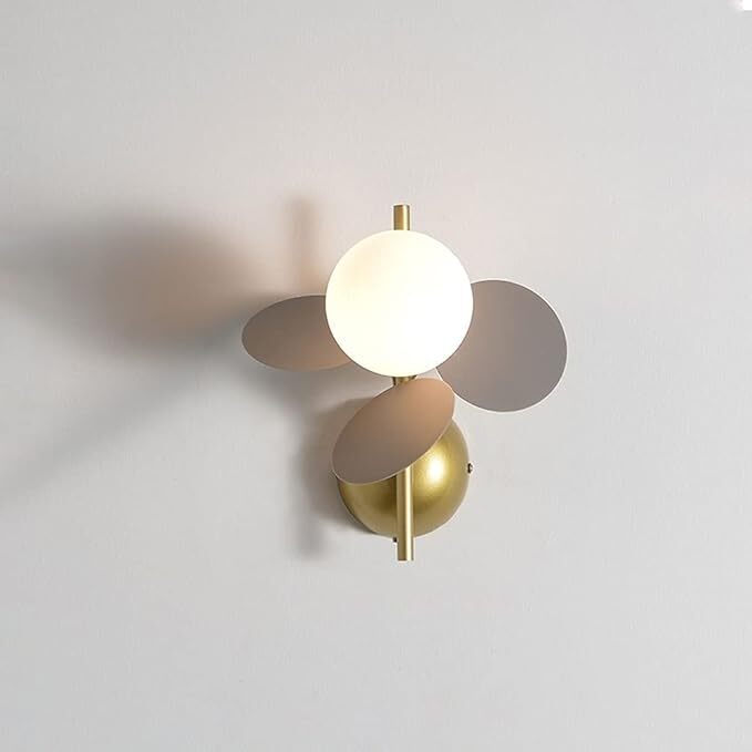 Applique murale fleurie en acier brossé