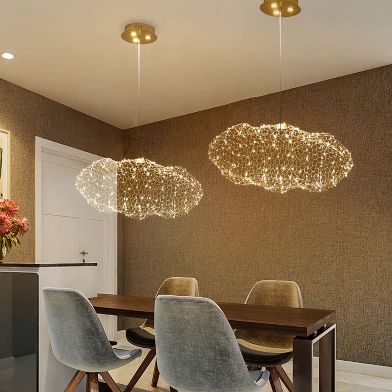 Lustre en forme de nuage, en maille métallique or ou argent