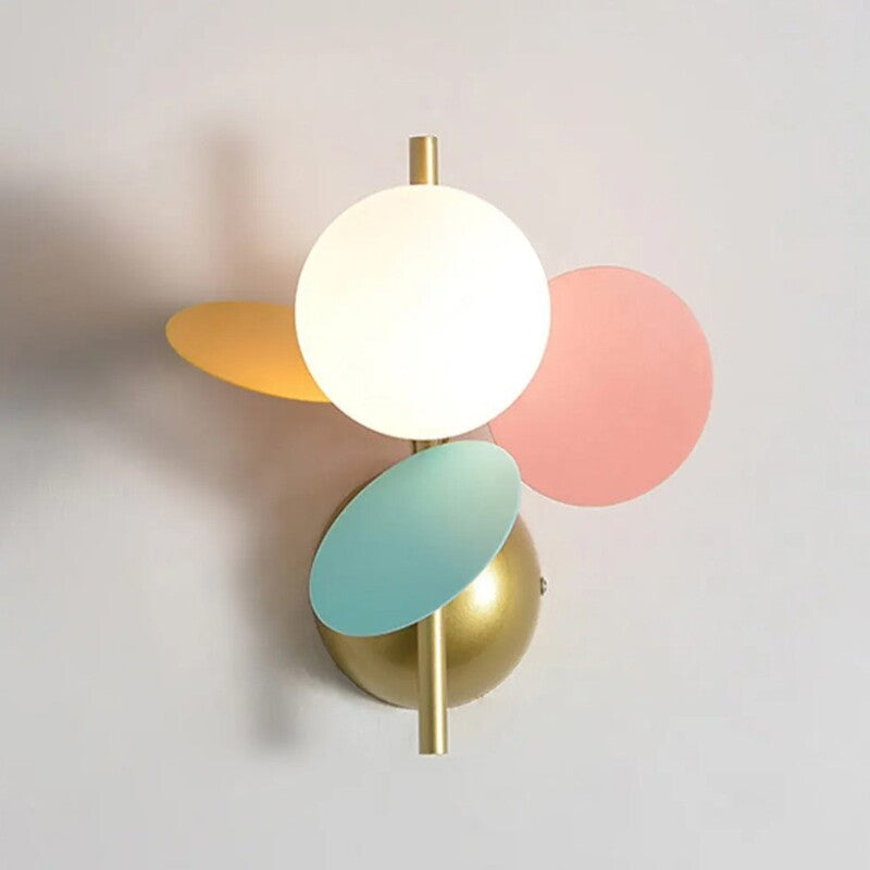 Applique murale fleurie en acier brossé