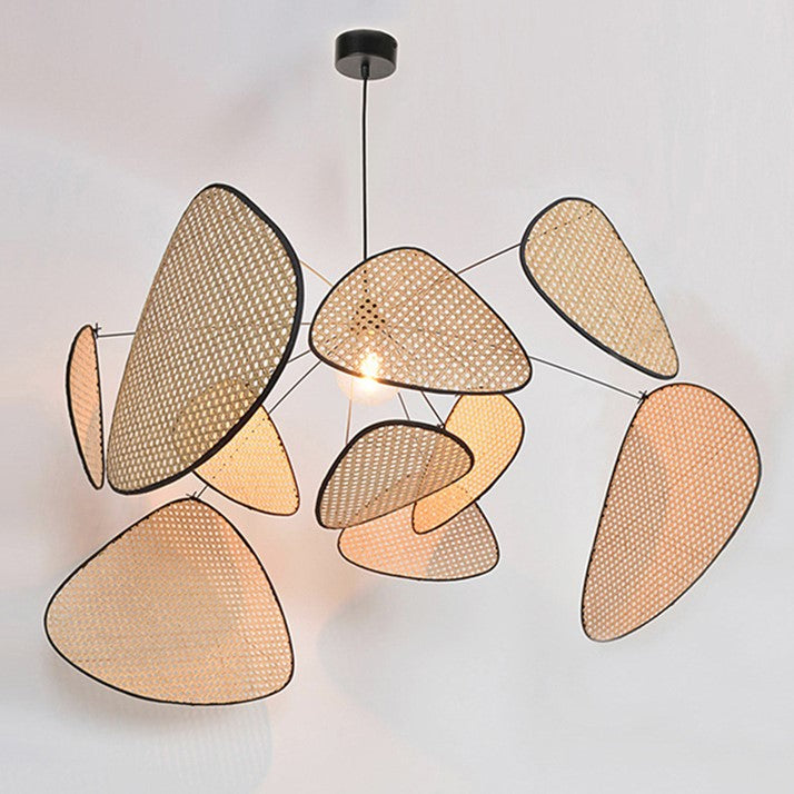 Lustre aérien en cannage rotin et style rétro