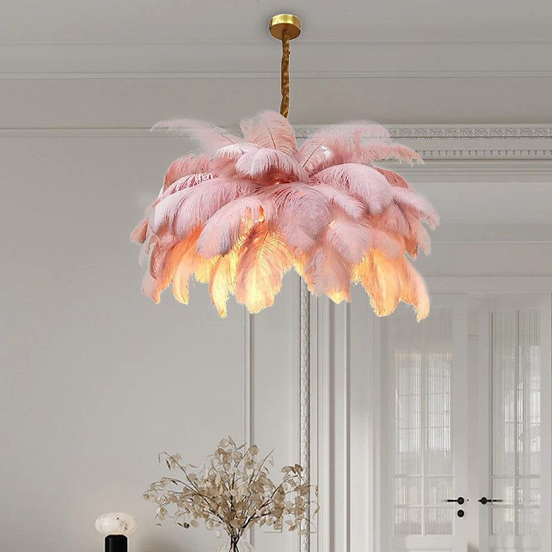 Lustre doré en plumes blanches en forme de palmier