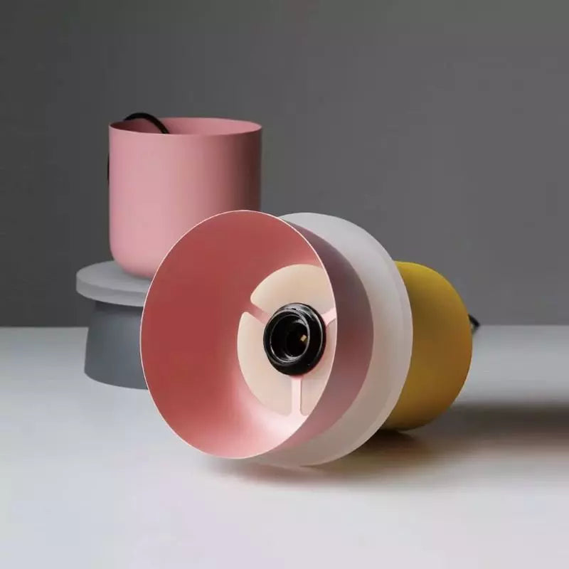 Suspension macaron au design coloré