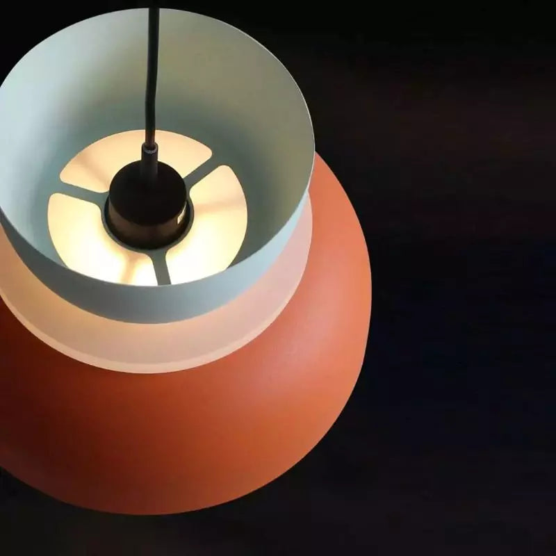 Suspension macaron au design coloré