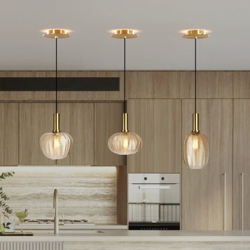 Suspension en verre strié style vintage chic