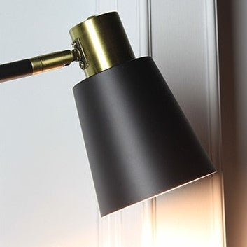 Lampadaire sur pied à tête rotative, design moderne