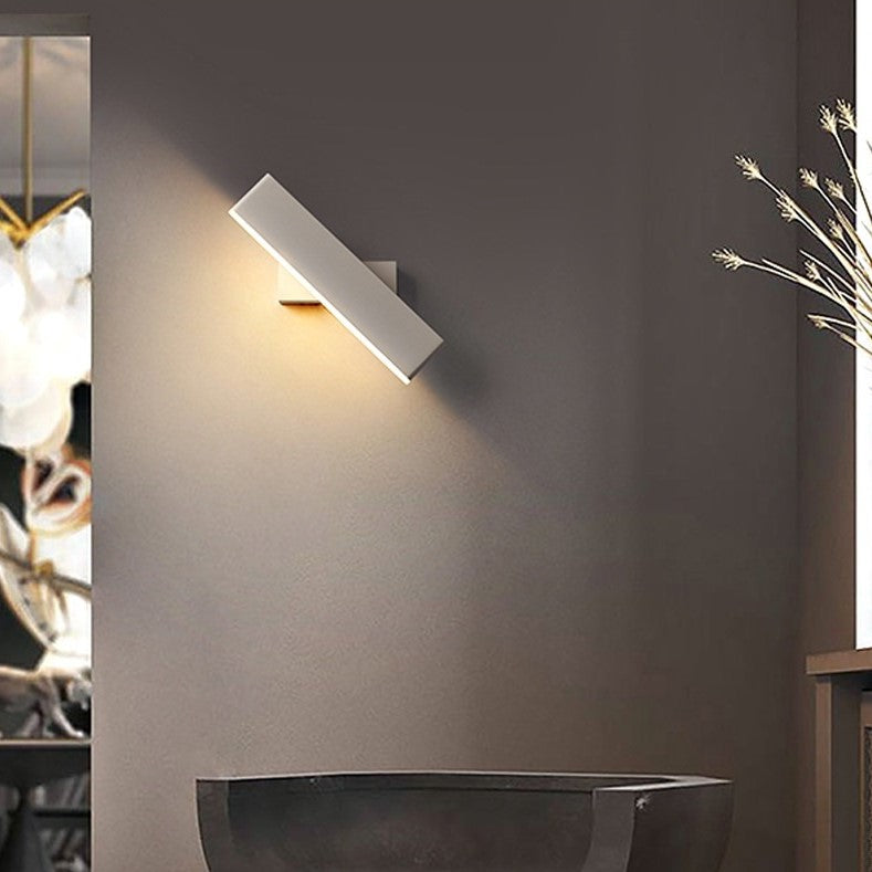 Applique murale rotative en bois et métal au design nordique et moderne