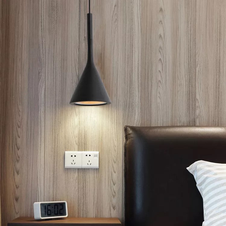 Suspension couleur aux choix en bois et aluminium au design nordique moderne en forme de bouteille