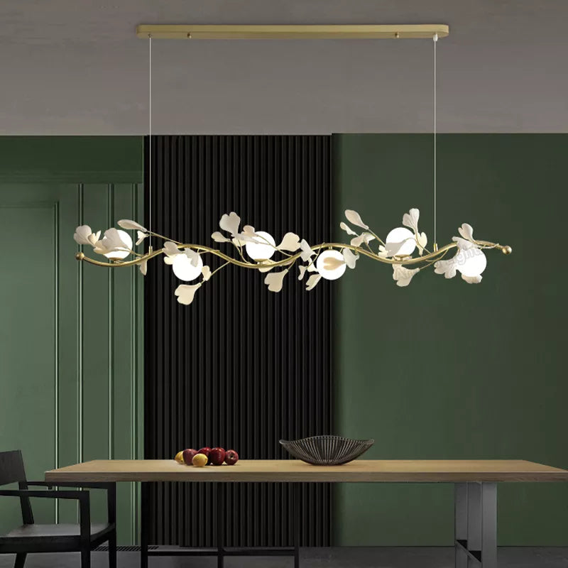 Suspension élégante en forme de pétale de feuille blanche et métal doré
