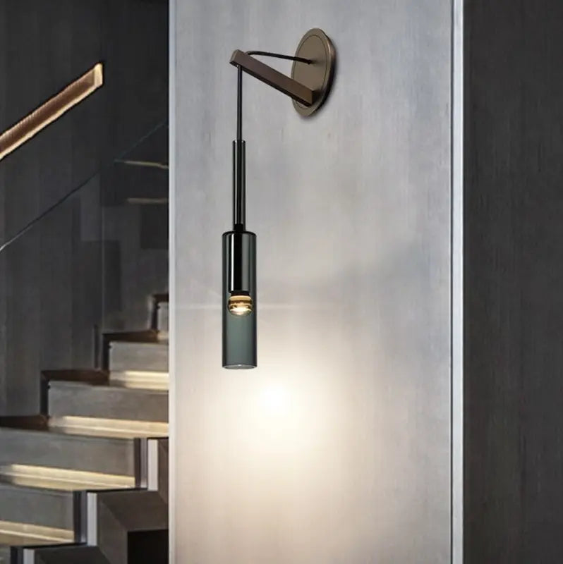 Applique Murale Suspendue En Verre Gris Fumé Au Design Moderne Forme De Bouteille