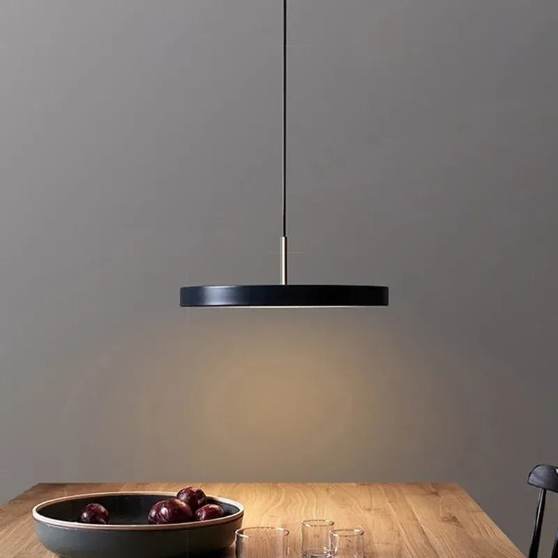 Suspension design minimaliste | Style contemporain