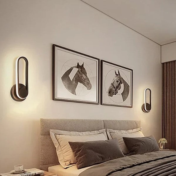 Applique murale rotative à 330° noire ou blanche au design futuriste