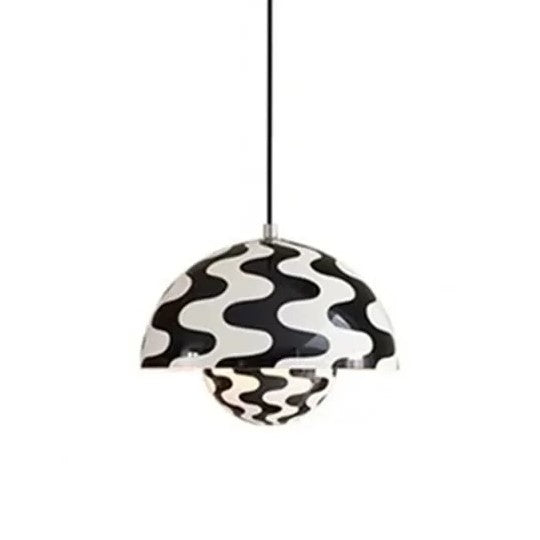 Suspension artistique au design coloré