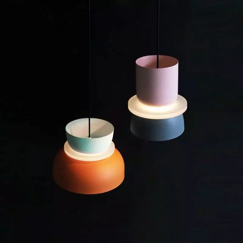 Suspension macaron au design coloré