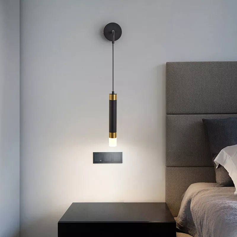 Applique murale pendante en aluminium noir et or au design moderne et minimaliste