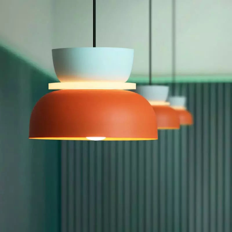 Suspension macaron au design coloré