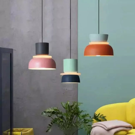 Suspension macaron au design coloré